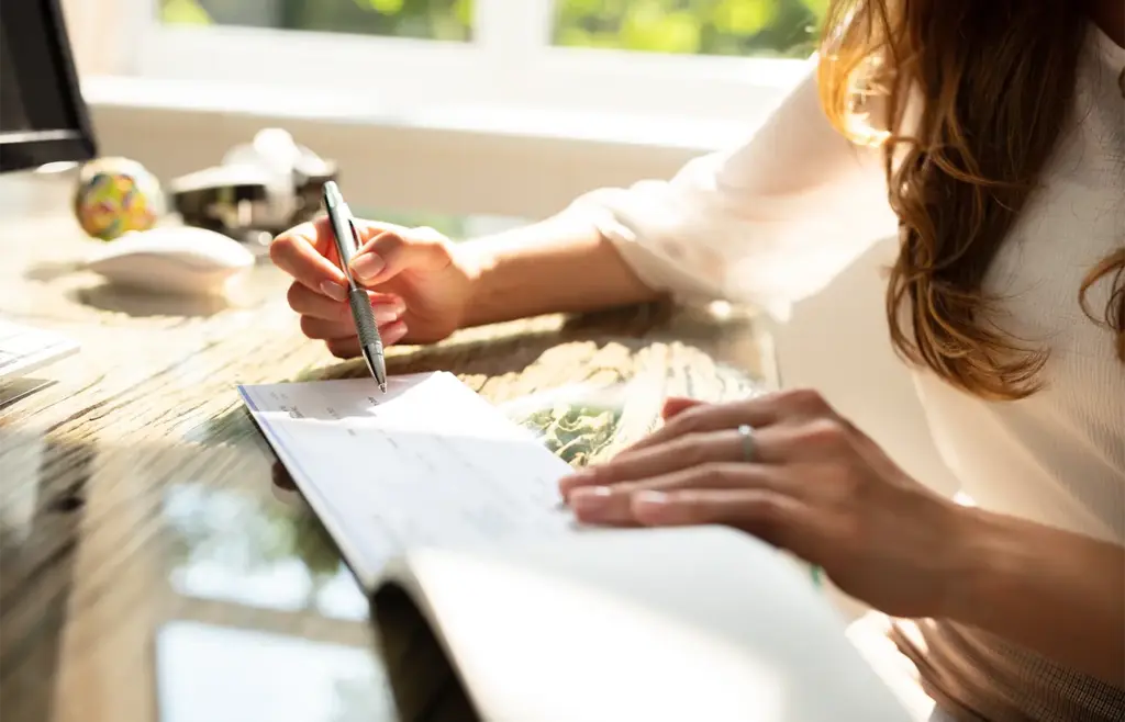 Outsourced Accounting & Client Accounting Services 1 back client accounting payroll